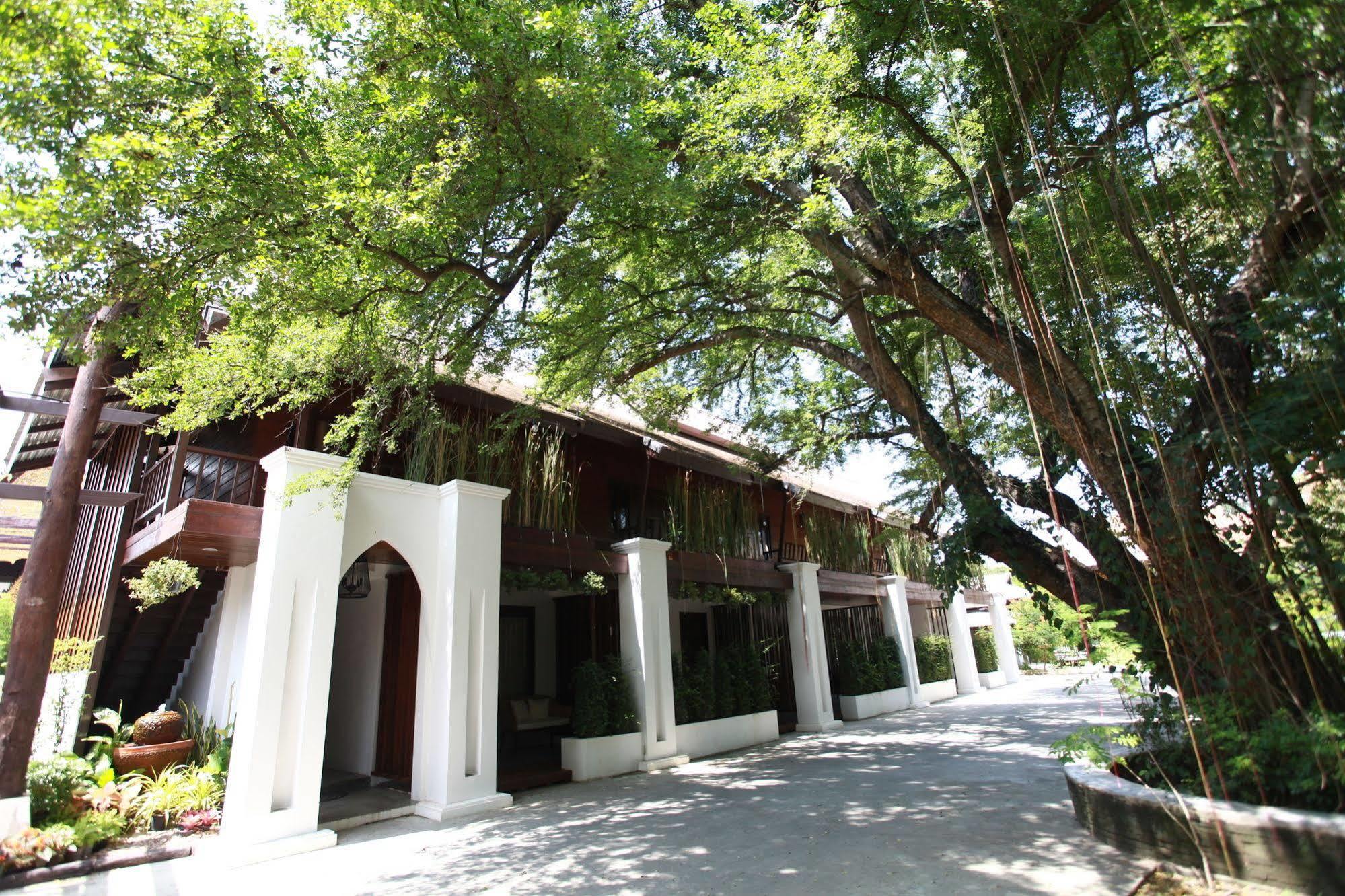 Chompor Lanna Hotel Chiang Mai Exterior foto